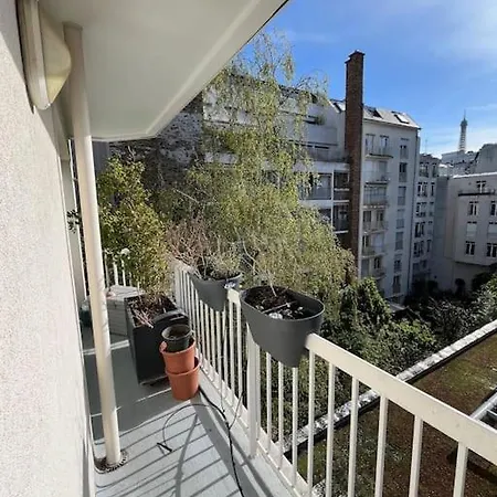 דירה Vue Tour Eiffel - Calme & Chic פריז